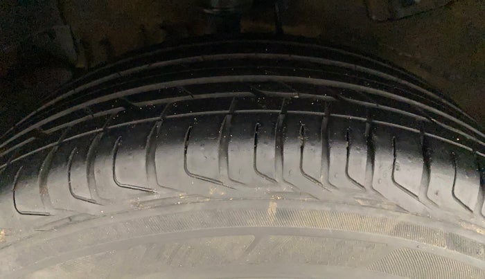 2020 Tata NEXON XZA PLUS PETROL, Petrol, Automatic, 43,057 km, Right Rear Tyre Tread