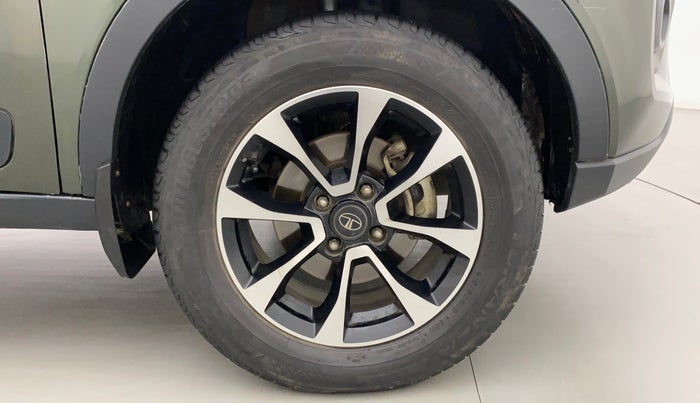 2020 Tata NEXON XZA PLUS PETROL, Petrol, Automatic, 43,057 km, Right Front Wheel