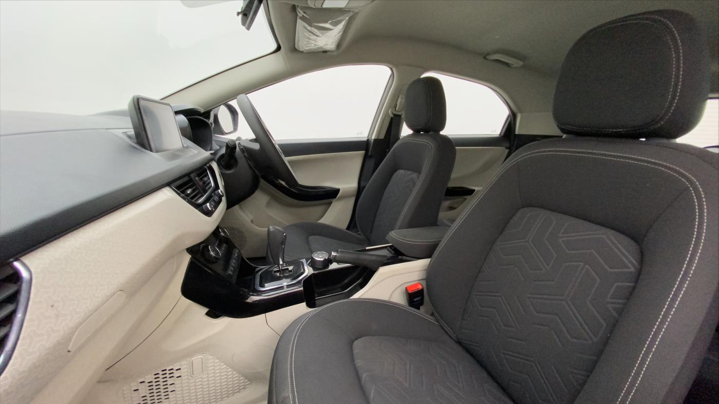 2020 Tata NEXON XZA PLUS PETROL, Petrol, Automatic, 43,057 km, Right Side Front Door Cabin