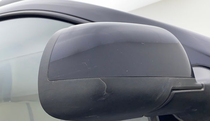 2015 Renault Duster 85 PS RXL PLUS DIESEL, Diesel, Manual, 93,514 km, Right rear-view mirror - Cover has minor damage