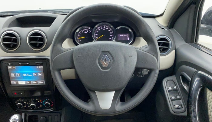 2015 Renault Duster 85 PS RXL PLUS DIESEL, Diesel, Manual, 93,514 km, Steering Wheel Close Up