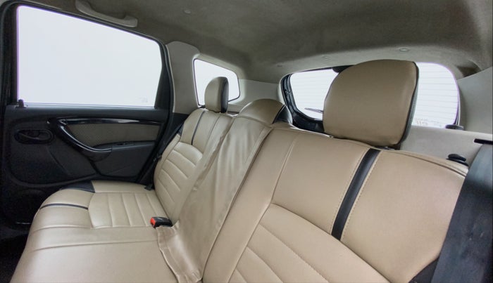 2015 Renault Duster 85 PS RXL PLUS DIESEL, Diesel, Manual, 93,514 km, Right Side Rear Door Cabin