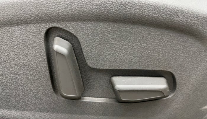 2024 Hyundai Creta SX (O) 1.5 TURBO DCT, Petrol, Automatic, 8,226 km, Driver Side Adjustment Panel