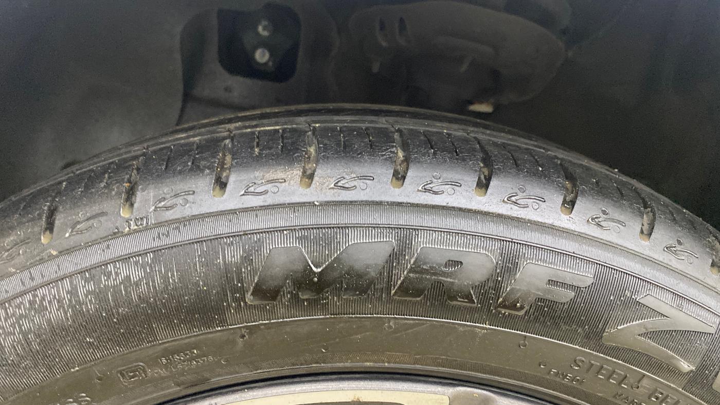 2023 Hyundai AURA SX 1.2, Petrol, Manual, 61,483 km, Left Front Tyre Tread