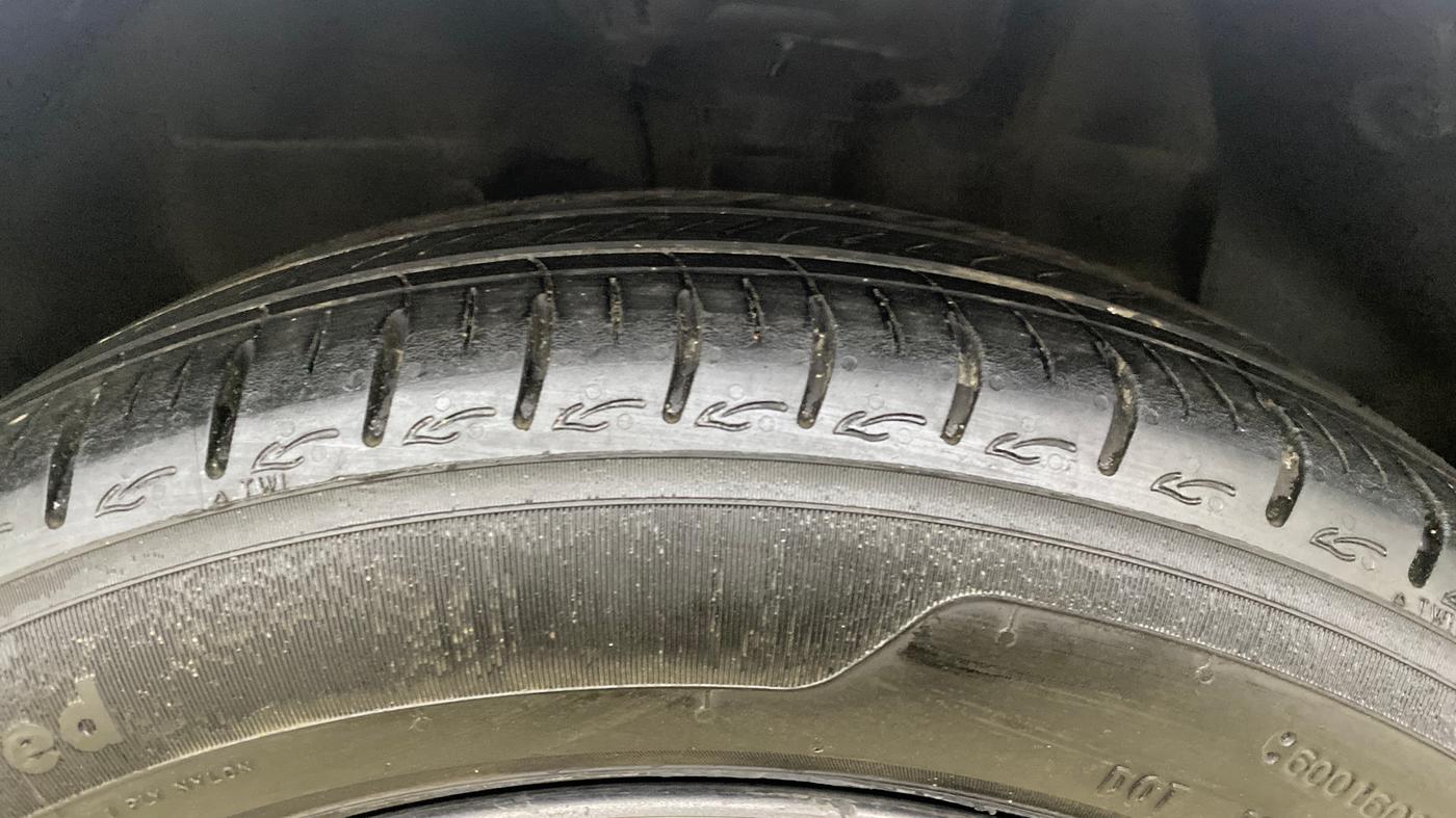 2023 Hyundai AURA SX 1.2, Petrol, Manual, 61,483 km, Right Front Tyre Tread