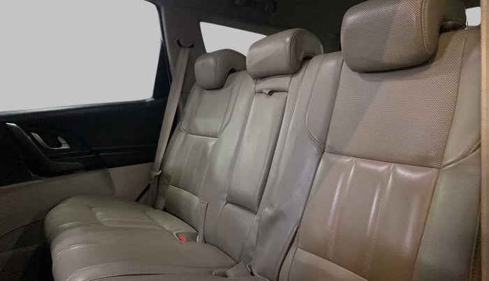 2018 Mahindra XUV500 W10 AT, Diesel, Automatic, 55,433 km, Right Side Rear Door Cabin