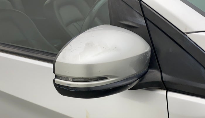 2016 Honda BR-V 1.5 i-VTEC VX, Petrol, Manual, 54,252 km, Right rear-view mirror - Minor scratches
