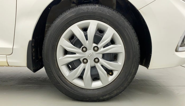 2018 Hyundai Verna 1.4 EX PETROL, Petrol, Manual, 56,128 km, Right Front Wheel