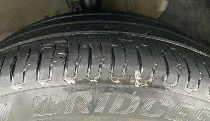 2018 Hyundai Verna 1.4 EX PETROL, Petrol, Manual, 56,128 km, Right Front Tyre Tread