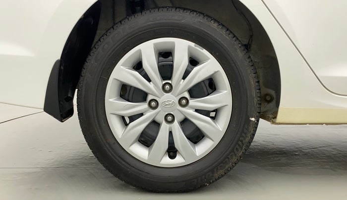 2018 Hyundai Verna 1.4 EX PETROL, Petrol, Manual, 56,128 km, Right Rear Wheel