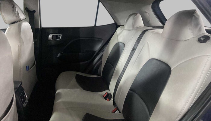 2022 Hyundai VENUE S 1.2, Petrol, Manual, 16,440 km, Right Side Rear Door Cabin