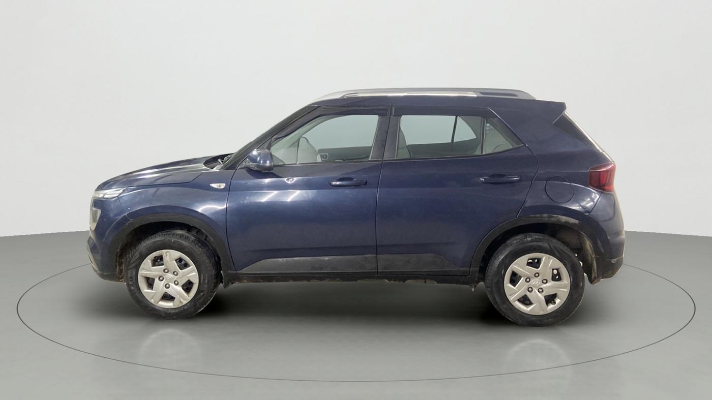2022 Hyundai VENUE S 1.2, Petrol, Manual, 16,440 km, Left Side