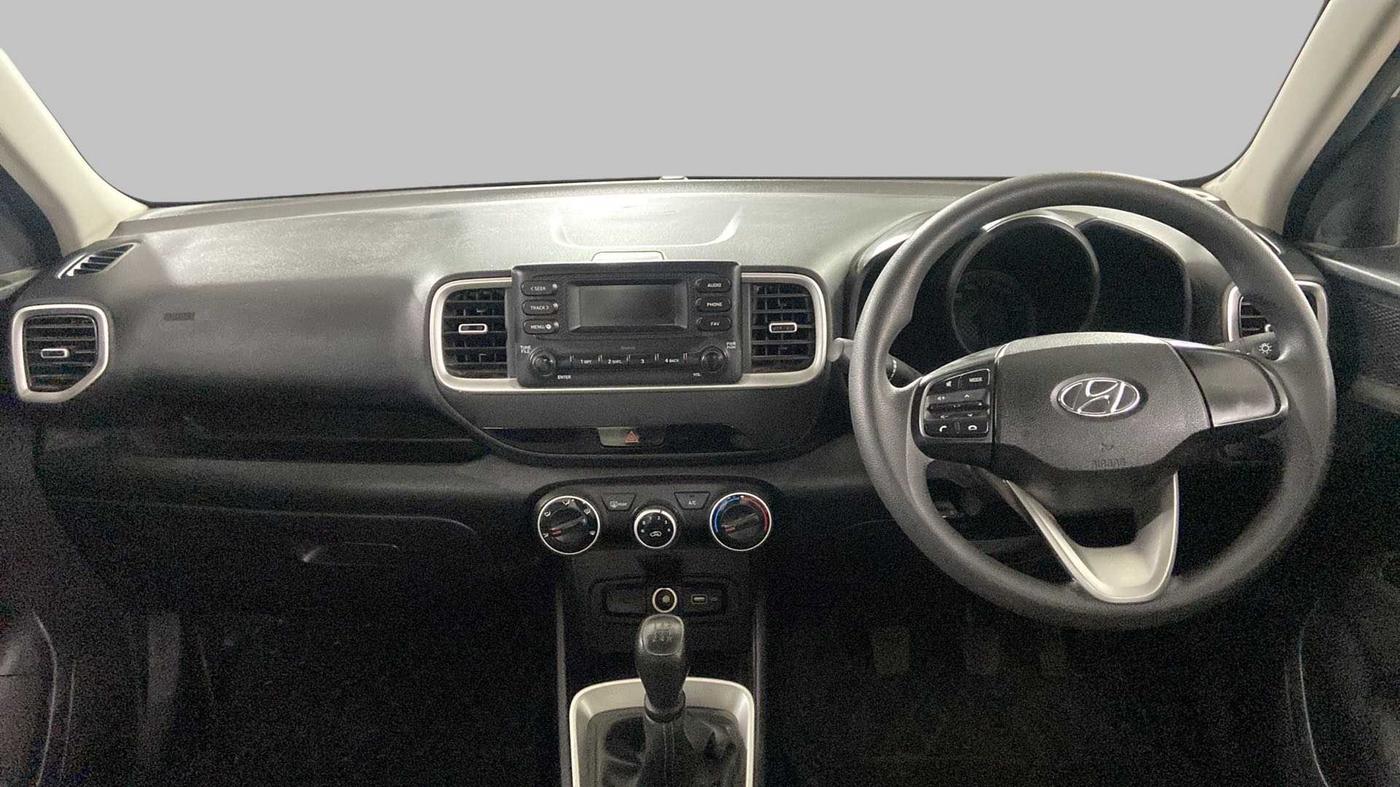 2022 Hyundai VENUE S 1.2, Petrol, Manual, 16,440 km, Dashboard