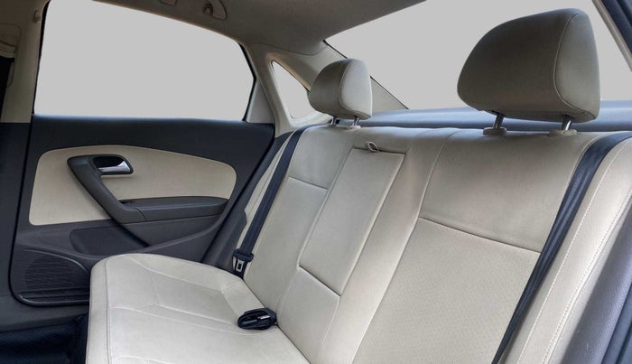 2013 Volkswagen Vento HIGHLINE PETROL, Petrol, Manual, 66,535 km, Right Side Rear Door Cabin