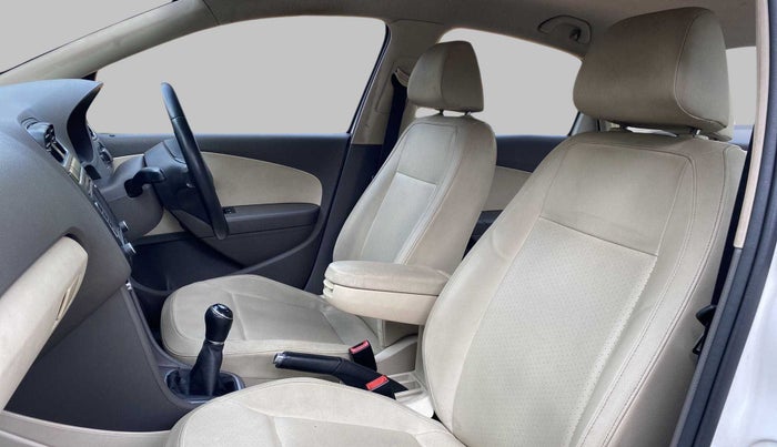 2013 Volkswagen Vento HIGHLINE PETROL, Petrol, Manual, 66,535 km, Right Side Front Door Cabin
