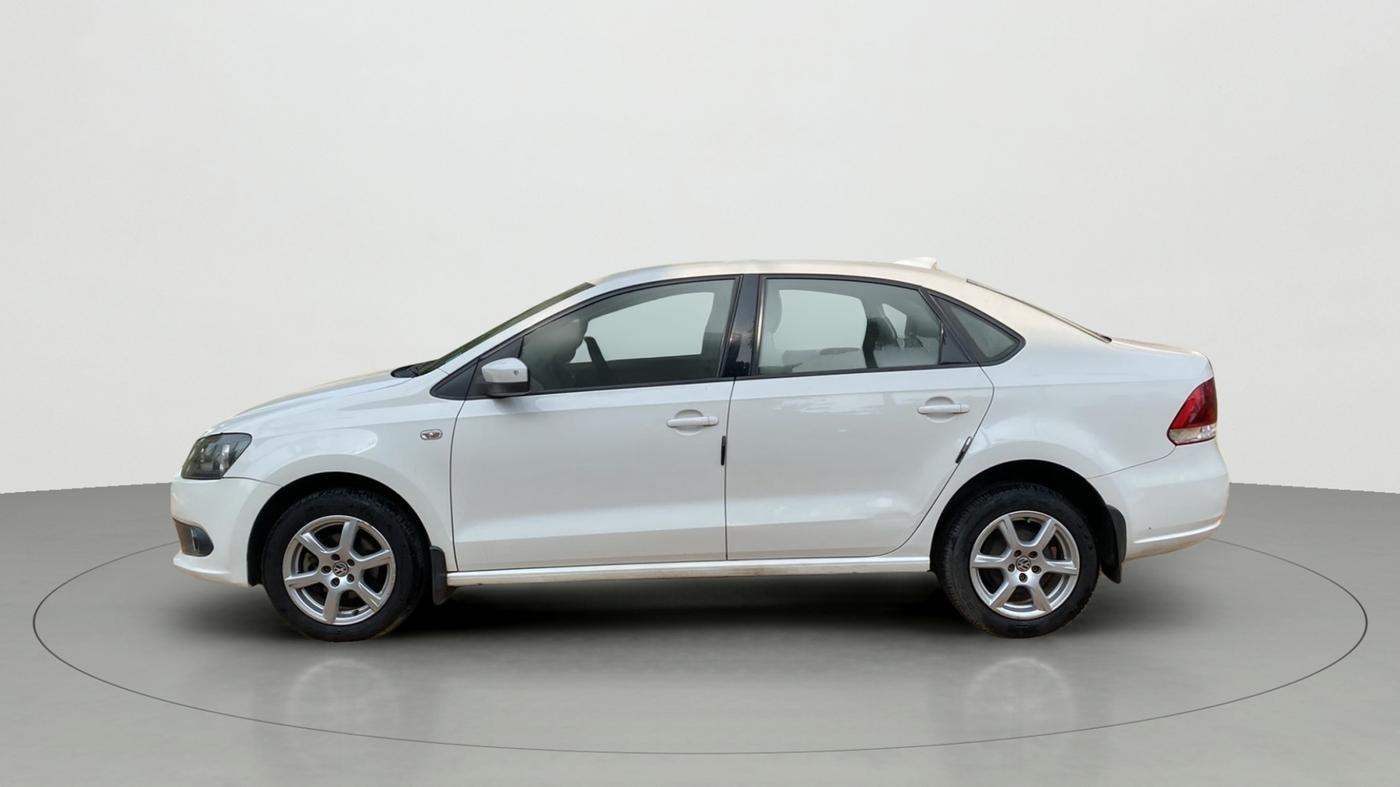 2013 Volkswagen Vento HIGHLINE PETROL, Petrol, Manual, 66,535 km, Left Side