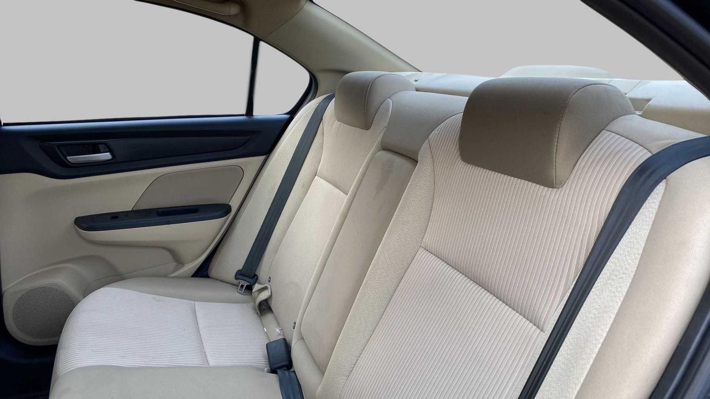 2022 Honda Amaze 1.2L I-VTEC S, Petrol, Manual, 9,378 km, Right Side Rear Door Cabin