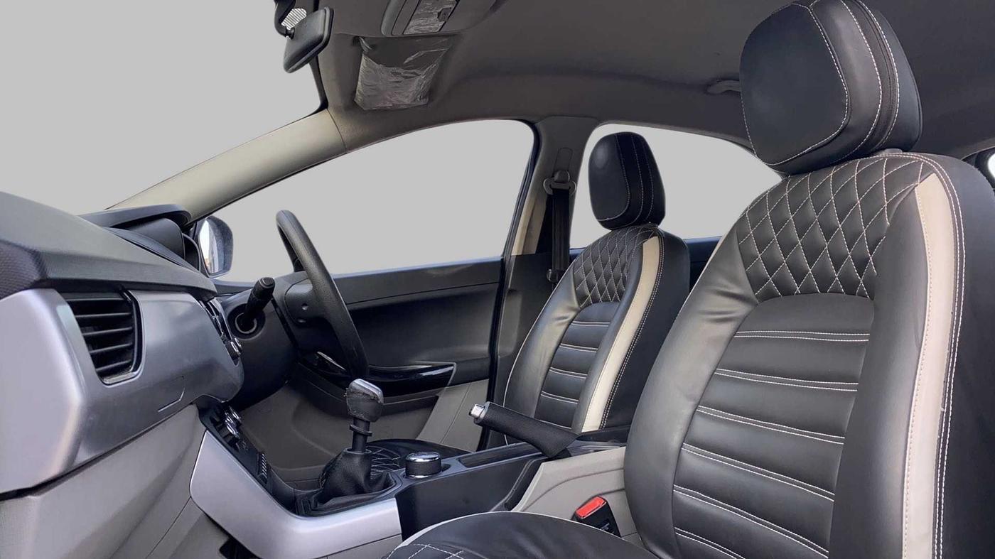 2018 Tata NEXON XM DIESEL, Diesel, Manual, 71,848 km, Right Side Front Door Cabin