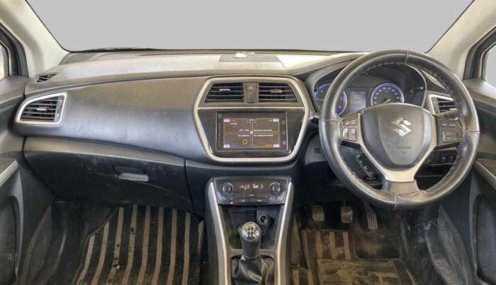 2017 Maruti S Cross ALPHA 1.3, Diesel, Manual, 81,386 km, Dashboard