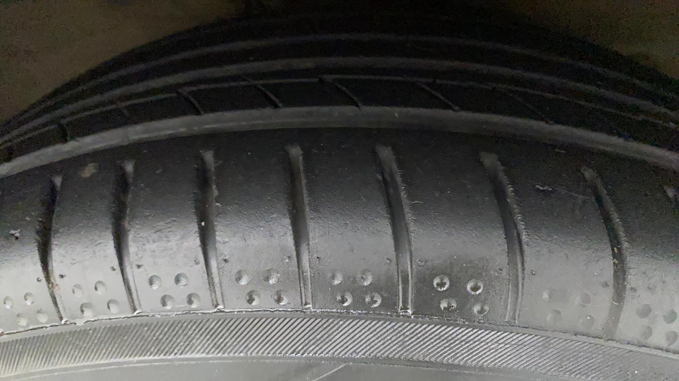 2015 Hyundai Verna FLUIDIC 1.4 VTVT, Petrol, Manual, 87,265 km, Right Front Tyre Tread