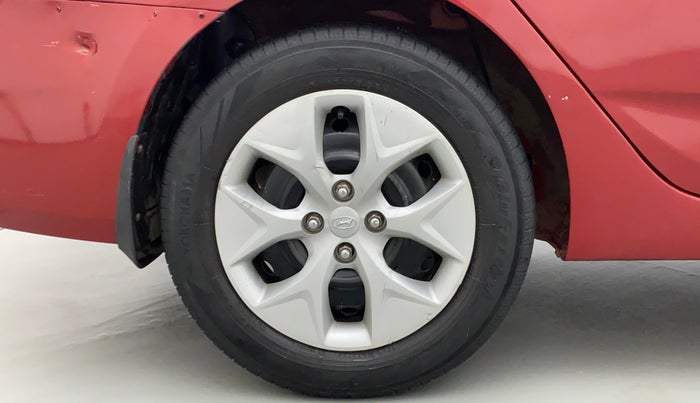2015 Hyundai Verna FLUIDIC 1.4 VTVT, Petrol, Manual, 87,265 km, Right Rear Wheel