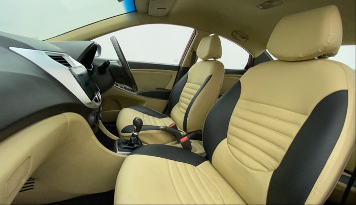 2015 Hyundai Verna FLUIDIC 1.4 VTVT, Petrol, Manual, 87,265 km, Right Side Front Door Cabin