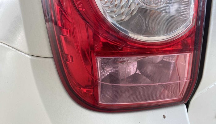 2014 Renault Duster 110 PS RXZ DIESEL, Diesel, Manual, 66,377 km, Left tail light - < 2 inches,no. = 2