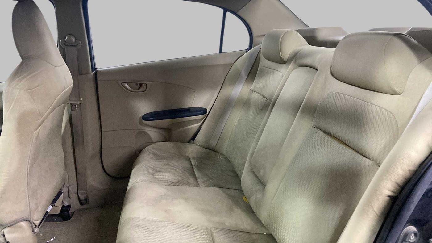2015 Honda Amaze 1.5L I-DTEC S, Diesel, Manual, 1,42,434 km, Right Side Rear Door Cabin