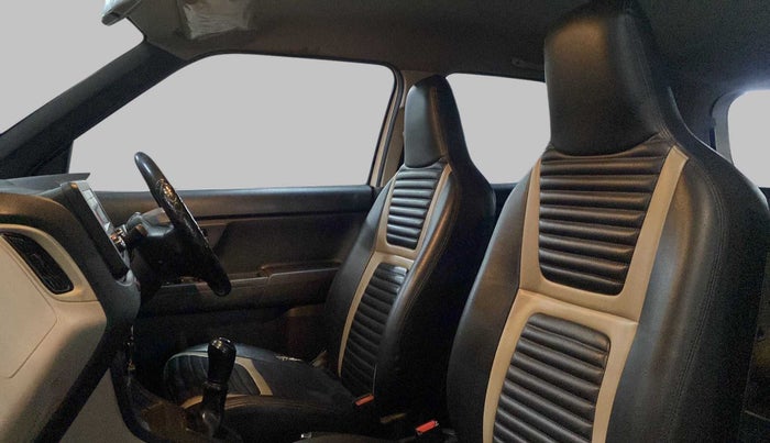 2019 Maruti New Wagon-R VXI 1.2, Petrol, Manual, 67,536 km, Right Side Front Door Cabin