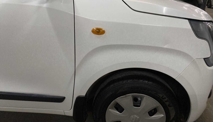 2019 Maruti New Wagon-R VXI 1.2, Petrol, Manual, 67,536 km, Right fender - Slightly dented