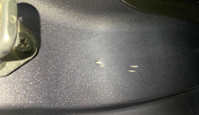 2018 Maruti IGNIS DELTA 1.2 AMT, Petrol, Automatic, 43,453 km, Right C pillar - Slightly dented
