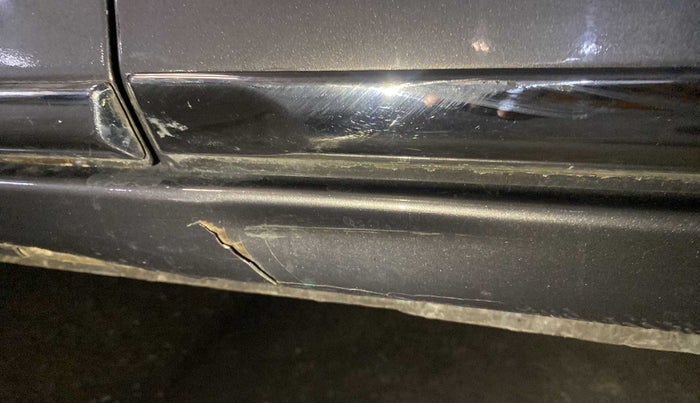 2018 Maruti IGNIS DELTA 1.2 AMT, Petrol, Automatic, 43,453 km, Left running board - Slightly dented