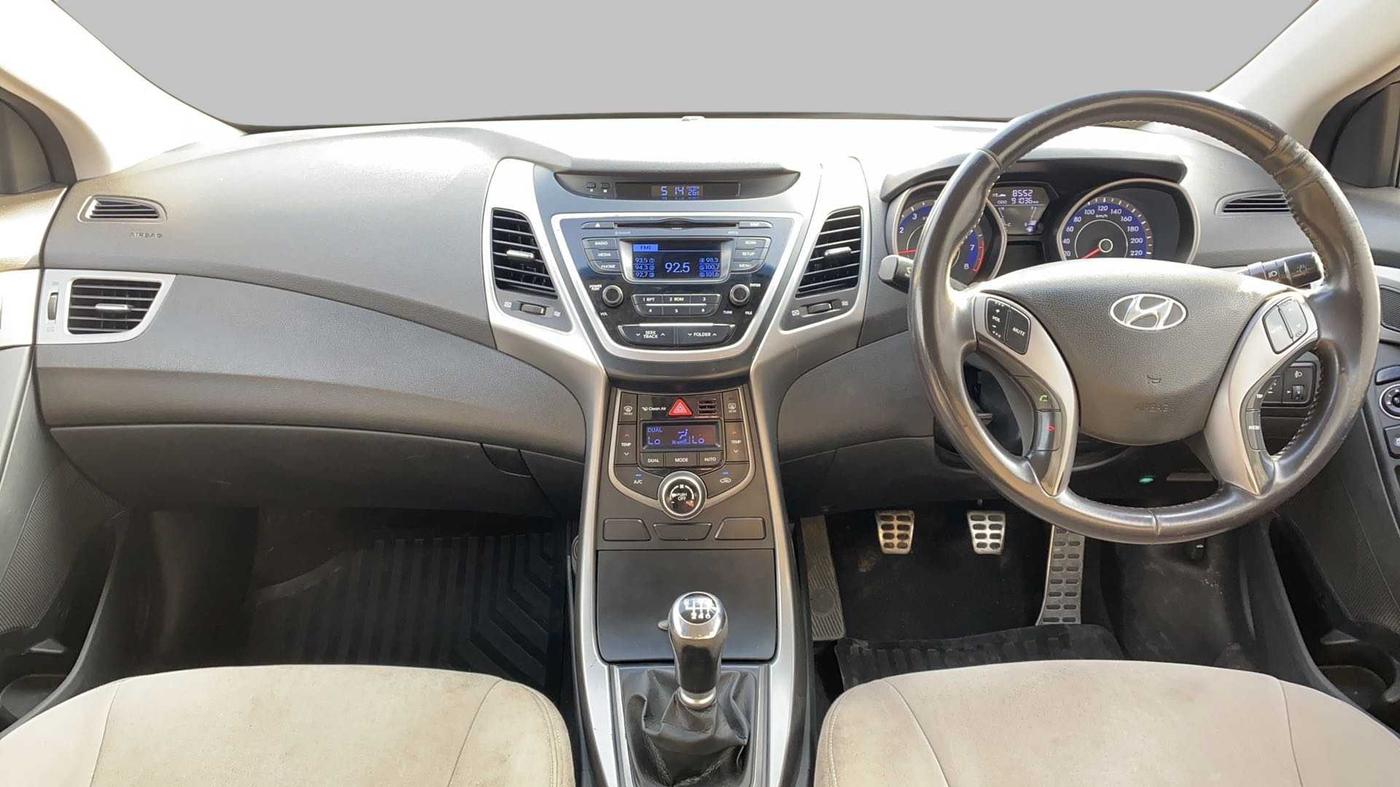 2015 Hyundai New Elantra 1.8 S VTVT, Petrol, Manual, 91,022 km, Dashboard