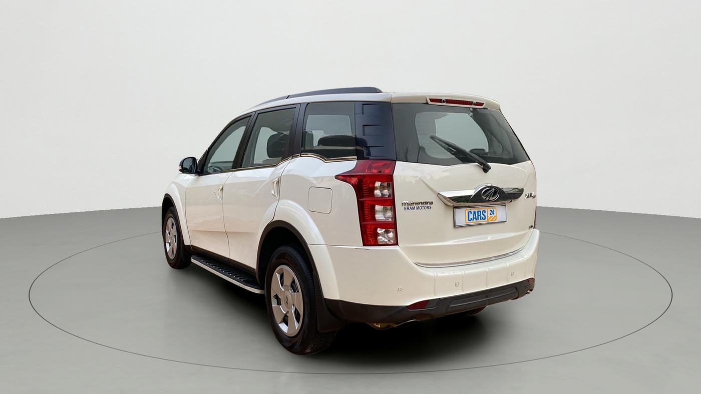 2017 Mahindra XUV500 W6, Diesel, Manual, 73,533 km, Left Back Diagonal