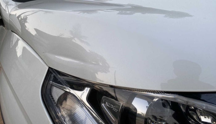 2017 Mahindra XUV500 W6, Diesel, Manual, 73,533 km, Bonnet (hood) - Slightly dented