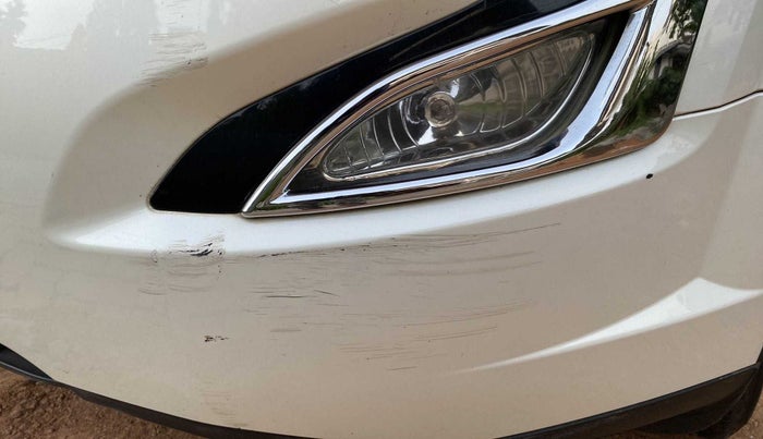 2017 Mahindra XUV500 W6, Diesel, Manual, 73,533 km, Front bumper - Minor scratches