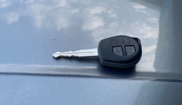 2014 Maruti Ciaz VXI+, Petrol, Manual, 1,07,012 km, Key Close Up