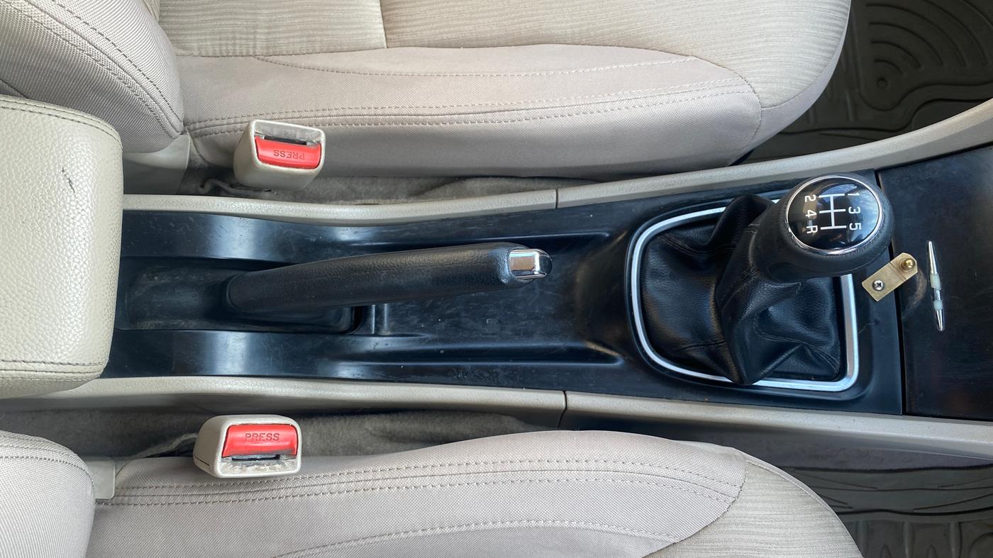 2014 Maruti Ciaz VXI+, Petrol, Manual, 1,07,012 km, Gear Lever
