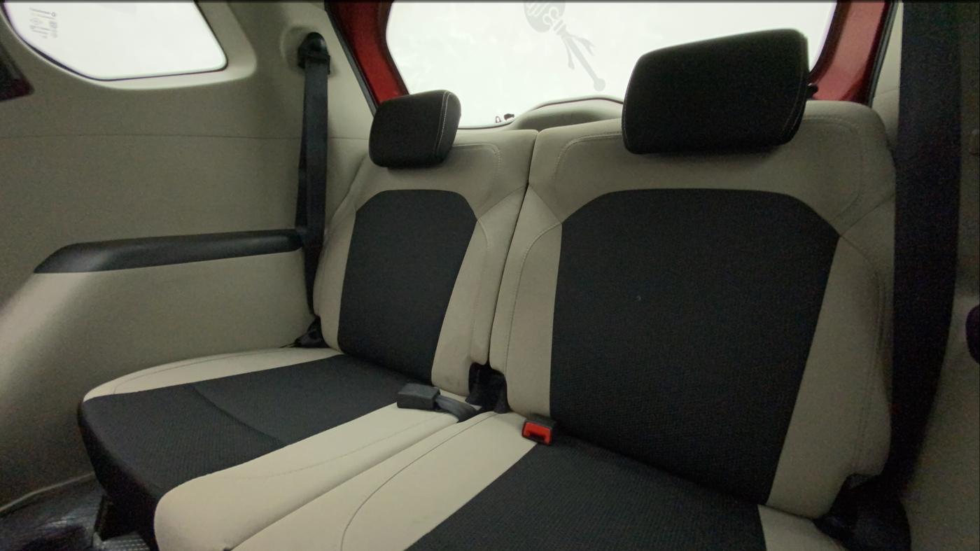 2020 Renault TRIBER RXT, Petrol, Manual, 18,125 km, Third Seat Row ( optional )