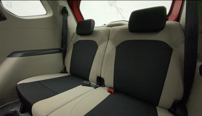 2020 Renault TRIBER RXT, Petrol, Manual, 18,125 km, Third Seat Row ( optional )