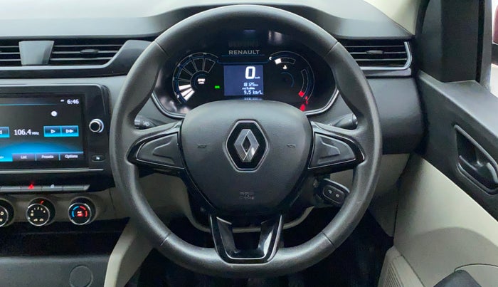 2020 Renault TRIBER RXT, Petrol, Manual, 18,125 km, Steering Wheel Close Up