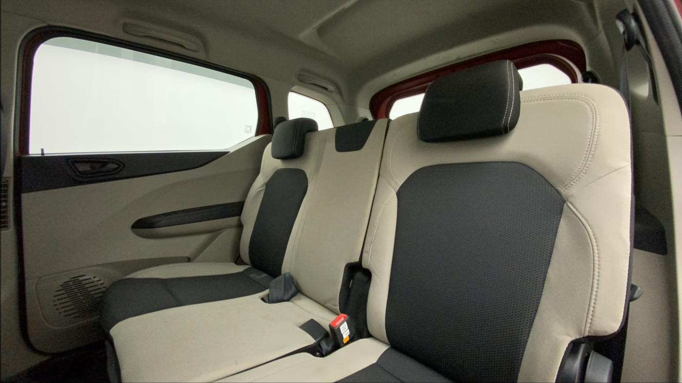 2020 Renault TRIBER RXT, Petrol, Manual, 18,125 km, Right Side Rear Door Cabin