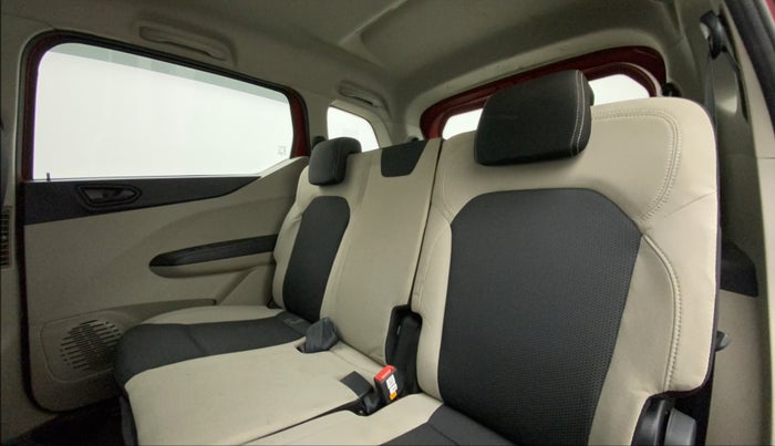 2020 Renault TRIBER RXT, Petrol, Manual, 18,125 km, Right Side Rear Door Cabin