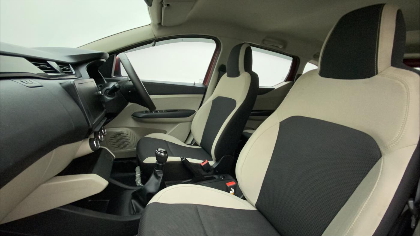 2020 Renault TRIBER RXT, Petrol, Manual, 18,125 km, Right Side Front Door Cabin
