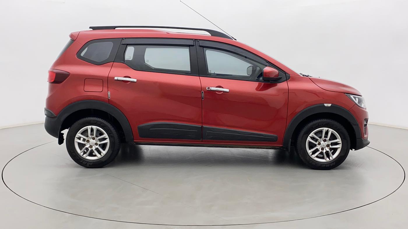 2020 Renault TRIBER RXT, Petrol, Manual, 18,125 km, Right Side View