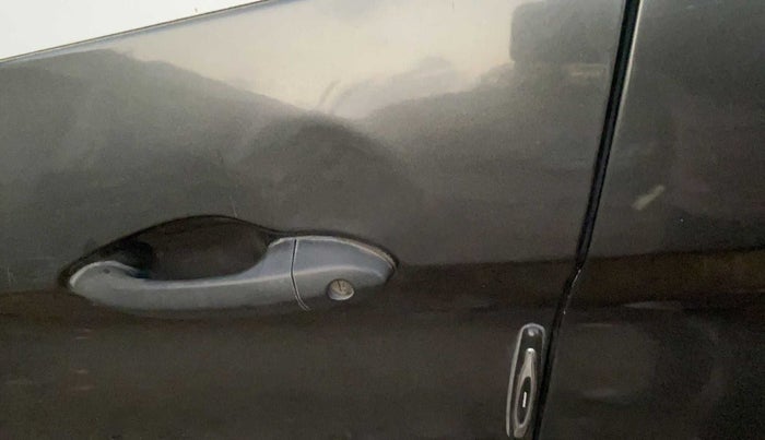 2020 Tata NEXON XE PETROL, Petrol, Manual, 73,993 km, Front passenger door - Minor scratches