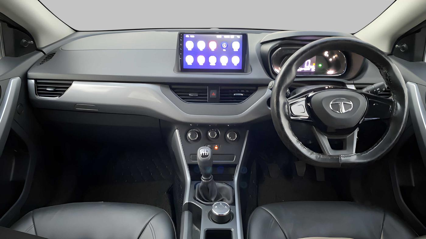 2020 Tata NEXON XE PETROL, Petrol, Manual, 73,993 km, Dashboard