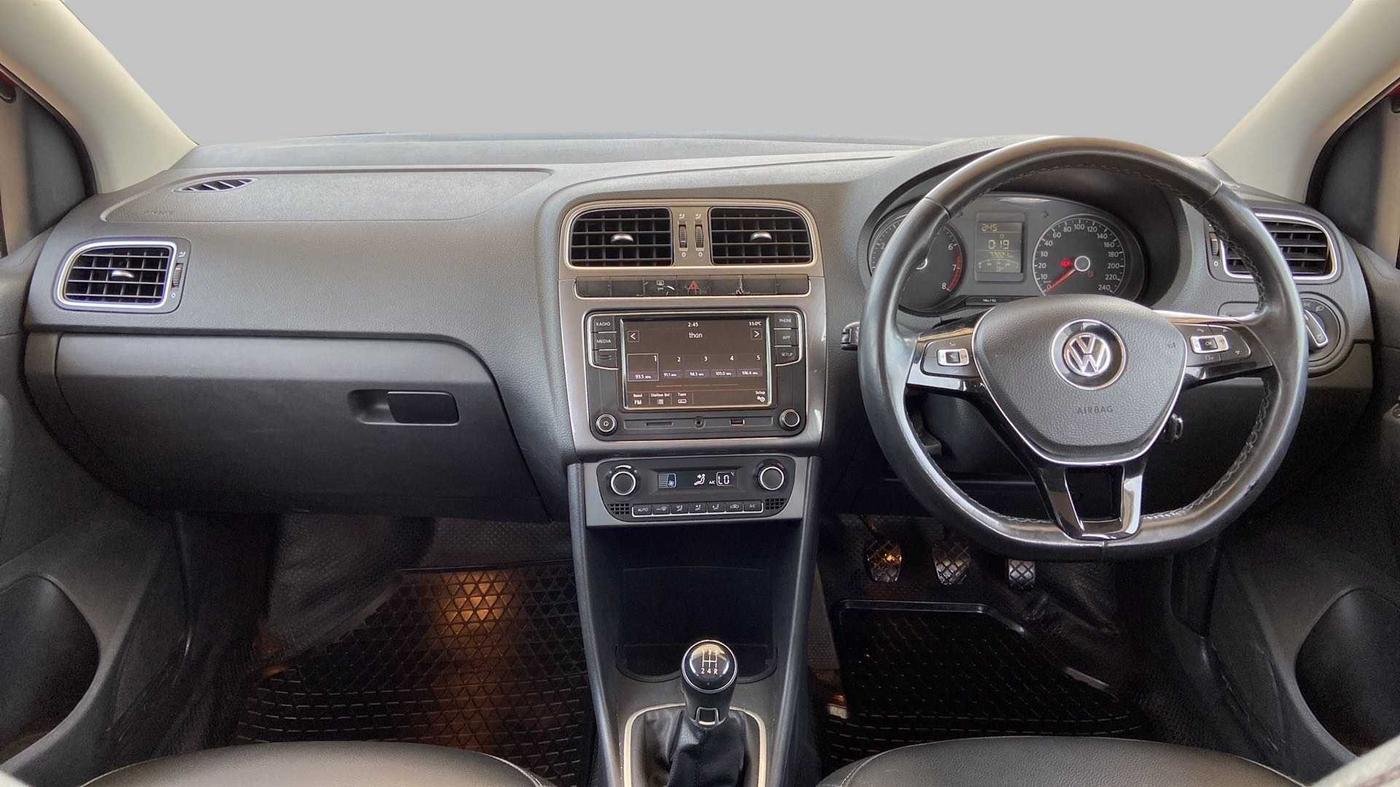 2018 Volkswagen Polo HIGHLINE 1.0L, Petrol, Manual, 73,814 km, Dashboard