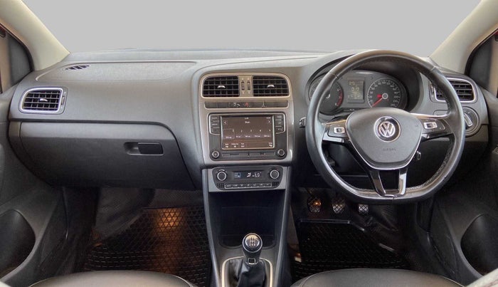 2018 Volkswagen Polo HIGHLINE 1.0L, Petrol, Manual, 73,814 km, Dashboard