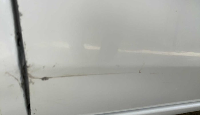 2018 Maruti Dzire VDI, Diesel, Manual, 71,728 km, Driver-side door - Slightly dented